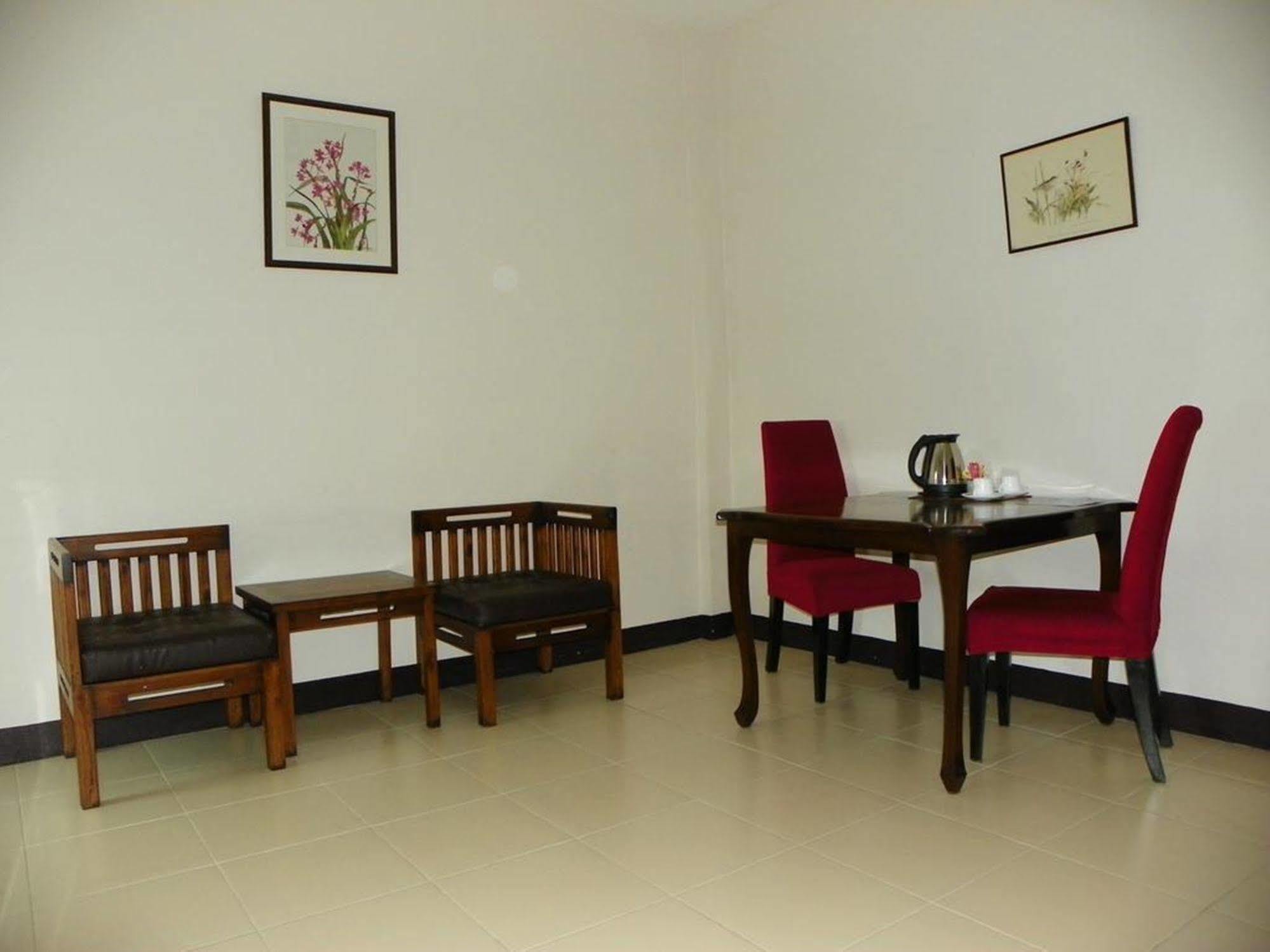 Baan Ngern Village Чиангмай Екстериор снимка